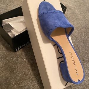 Via Spiga **NEVER WORN** Low Heels size 9.5(W)